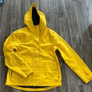 SOLD * NEW! Women’s WOODS Rain/Wind Jacket